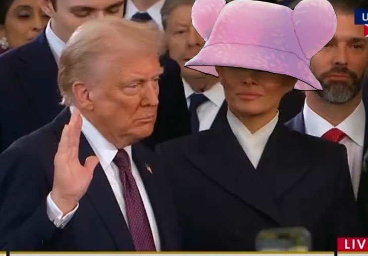 MorlandZK's tweet photo. The First Lady knows fashion… https://t.co/V2VagXkiz4