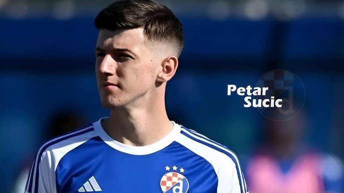 InterfanSpain's tweet photo. 💣 Según @FabrizioRomano el #Inter ha llegado a un acuerdo con el centrocampista de 21 años Petar #Sucic. Los Nerazzurri negocian ahora con el Dinamo de Zagreb.

Muy buena pinta tiene el croata, calidad con el balón y buena capacidad para robar la pelota. https://t.co/dOrdq3ENwm