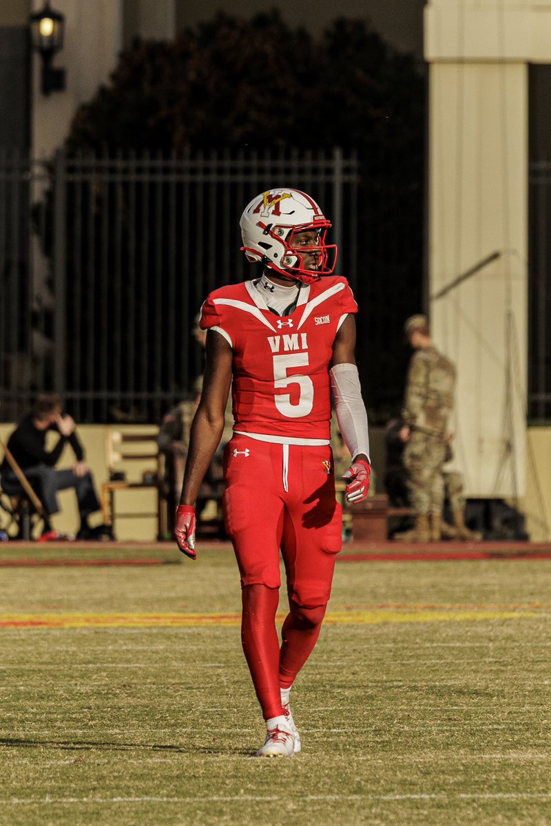 E2raw_'s tweet photo. Thank You God!

36 rec

524 yds

14.6 avg 

2 tds 

6’4 

205 https://t.co/iqasZPSpCK