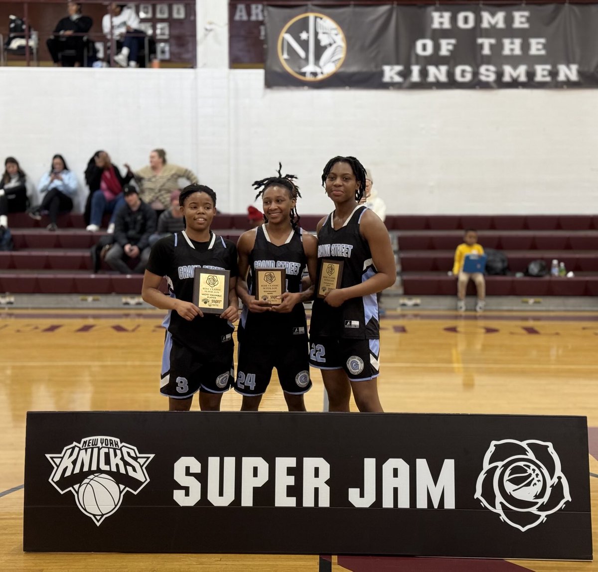 Rose Classic Hoops (@roseclassic) on Twitter photo Thank you to Grand Street Campus for coming out and playing in The 2025 Rose Classic Super Jam; and to your MVP, Scholar Athlete & Sportsmanship award winners! Good luck on the rest of your season Ladies!
<a href="/Coach_Toro/">Mike Toro</a> <a href="/NikeNYC/">Nike NYC</a> <a href="/snipes_usa/">SNIPES_USA</a> <a href="/juniorknicks/">Jr. Knicks</a> Thank you to Grand Street Campus for coming out and playing in The 2025 Rose Classic Super Jam; and to your MVP, Scholar Athlete & Sportsmanship award winners! Good luck on the rest of your season Ladies!
<a href="/Coach_Toro/">Mike Toro</a> <a href="/NikeNYC/">Nike NYC</a> <a href="/snipes_usa/">SNIPES_USA</a> <a href="/juniorknicks/">Jr. Knicks</a>