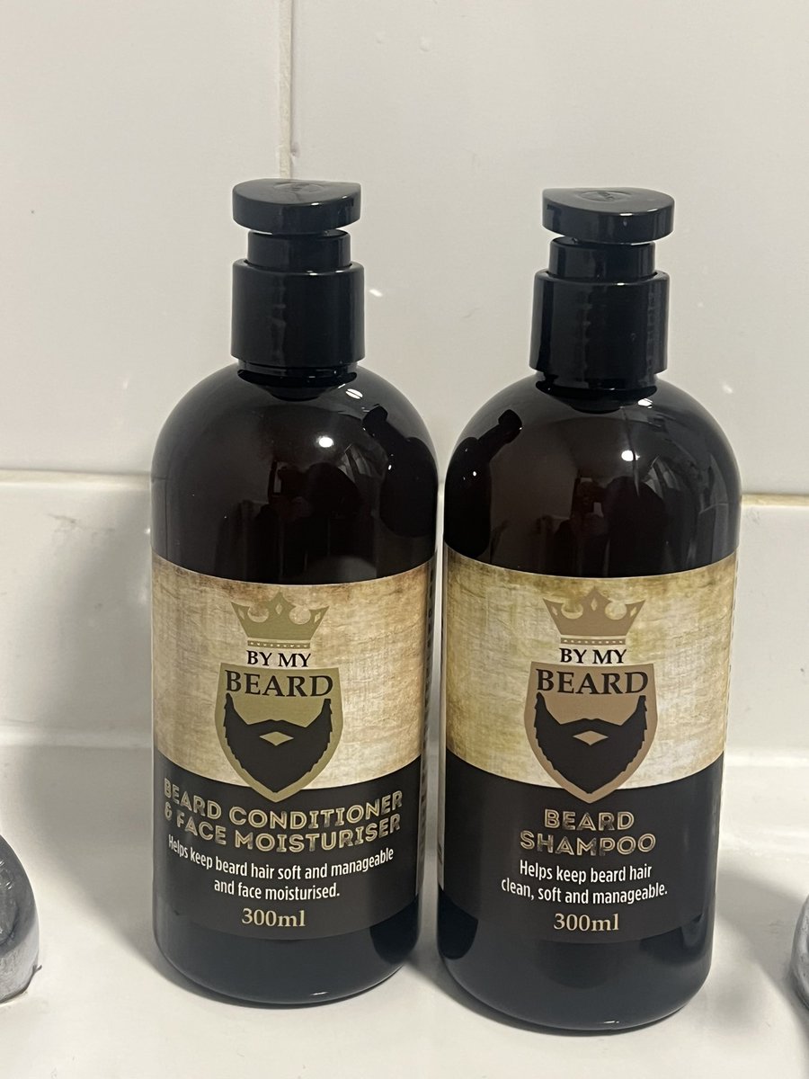 GorillaManFitn1's tweet photo. The wifey has treated me to my first BEARD SHAMPOO and BEARD CONDITIONER today 💪🧔‍♂️ #beardcare #mybeard #beardshampoo #beardconditioner #beardstyle https://t.co/uboY6fN32j