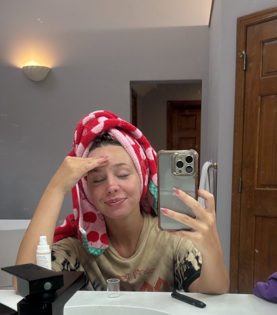 Carley white 💙 tweet media