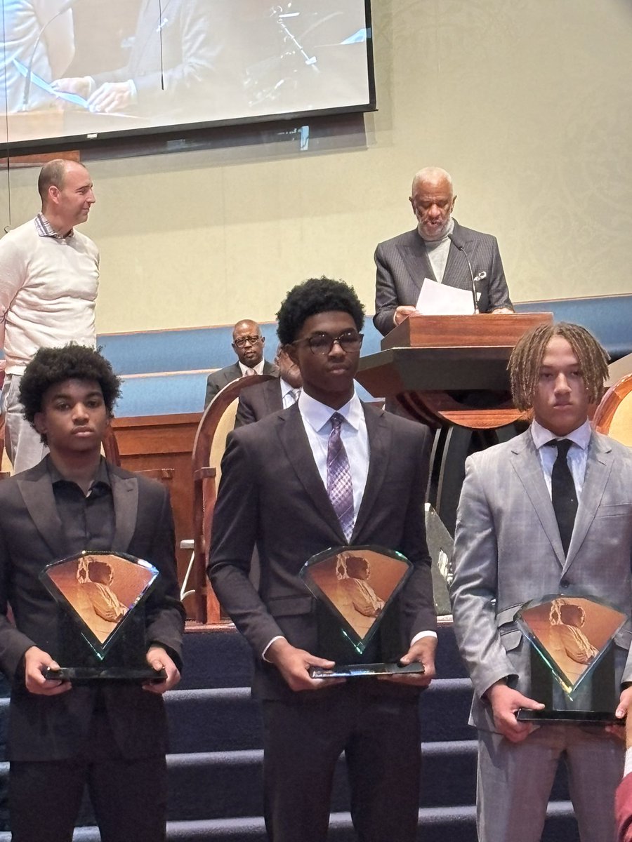 Susan Taylor-Demming (@susandleo28) on Twitter photo Congrats Isaiah Strange, Caleb Hoskins, and Bryan Mann.
Outstanding IPSD204 students who received The MLK Character Award from Cathedral of Grace St. John AME.
<a href="/WaubonsieValley/">Waubonsie Valley HS</a> <a href="/meteavalley/">Metea Valley HS</a> <a href="/NeuquaValley/">Neuqua Valley High School</a> <a href="/ipsd204/">Indian Prairie 204</a> Congrats Isaiah Strange, Caleb Hoskins, and Bryan Mann.
Outstanding IPSD204 students who received The MLK Character Award from Cathedral of Grace St. John AME.
<a href="/WaubonsieValley/">Waubonsie Valley HS</a> <a href="/meteavalley/">Metea Valley HS</a> <a href="/NeuquaValley/">Neuqua Valley High School</a> <a href="/ipsd204/">Indian Prairie 204</a>