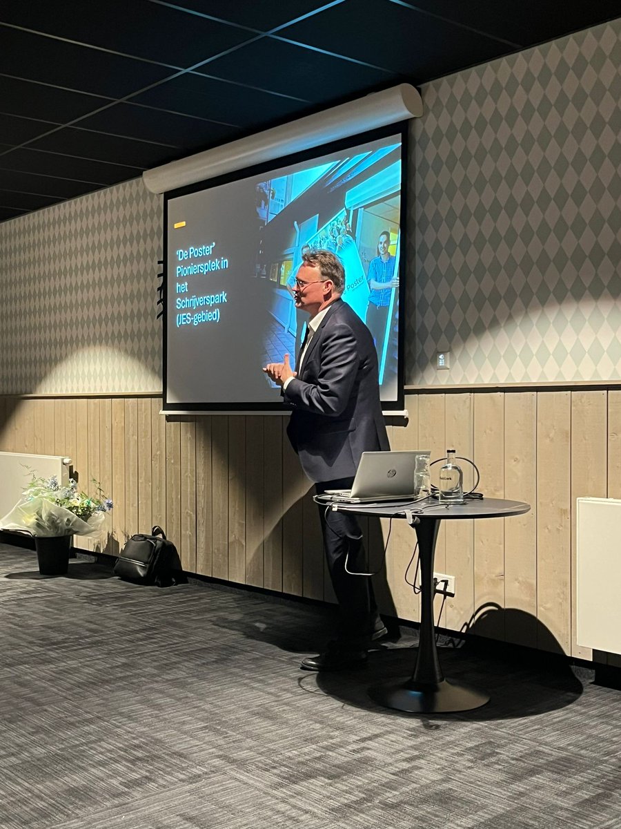 Mooie avond voor de #ChristenUnie #Veenendaal! Nieuwe bestuursleden; #expertmeeting over #jeugdzorg, #onderwijs, <a href="/Voedselbank0318/">Voedselbank V'daal</a> en de #Poster. Mooie rondetafelgesprekken met input voor het #verkiezingsprogramma voor de #GR2026 
#samenrechtdoen #geefgeloofeenstem