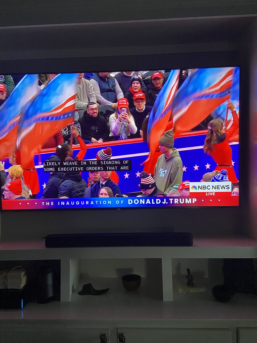 Yearbook_schs tweet media