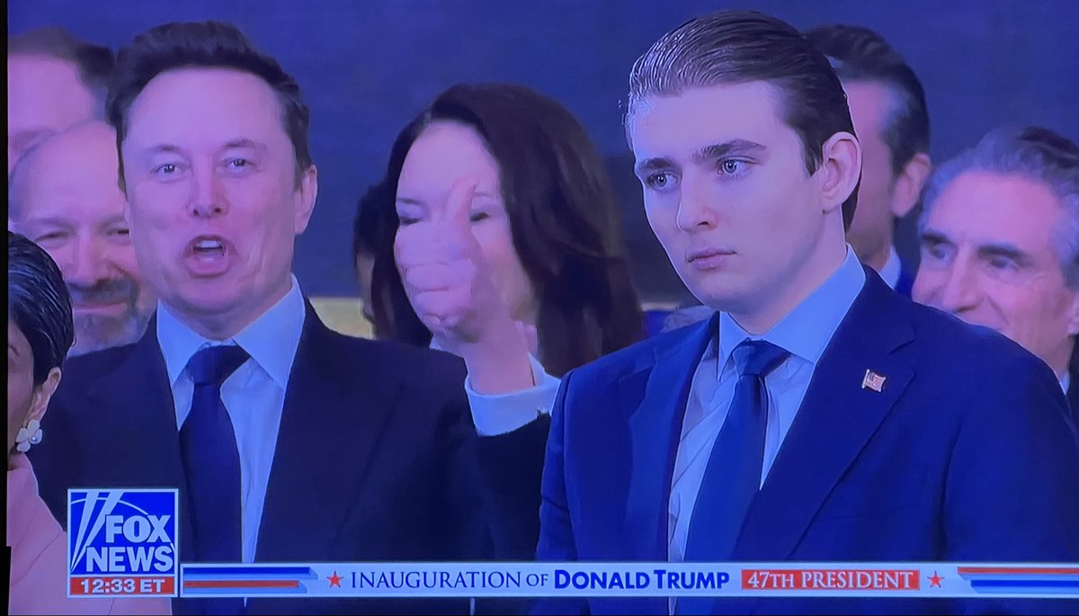 brykman's tweet photo. This is why they call it a “spectrum.”

#autism #Inauguration https://t.co/0OOjA6JsPA