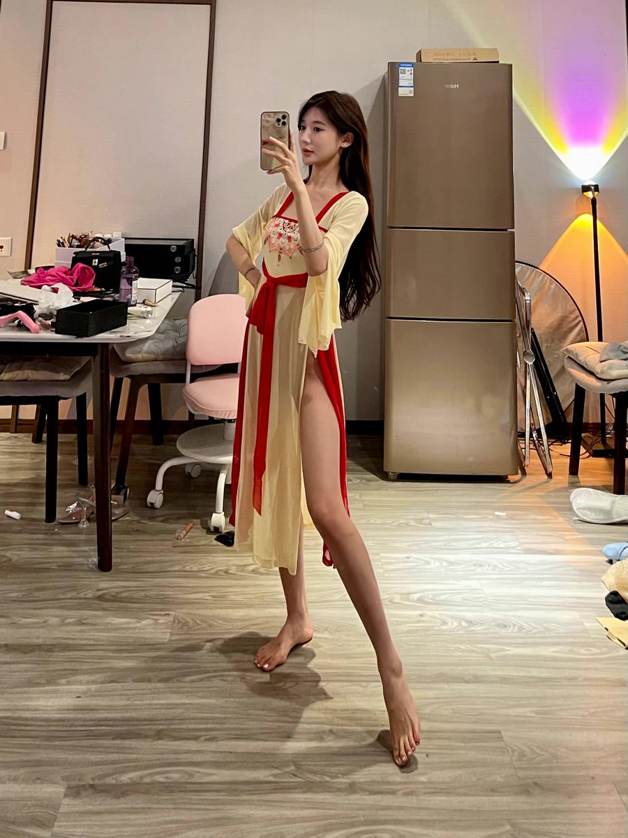 VPN11020's tweet photo. 还好是认错了 就算是现实中认识的推上刷到也请装作不知道 ，���然双方见面多尴尬 https://t.co/9VCt0i7mwZ