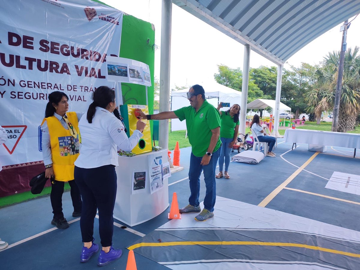 Realizamos la Feria de Seguridad y Cultura Vial 🚦✨ en el municipio de Medellín, donde contamos con la participación de cerca de mil personas.

¡En <a href="/ssptransitover/">Tránsito SSP Veracruz</a> reafirmamos nuestro compromiso de fortalecer la educación vial en todas las edades para prevenir accidentes! 🙋🙋🏻‍♀️🙋🏻‍♂️