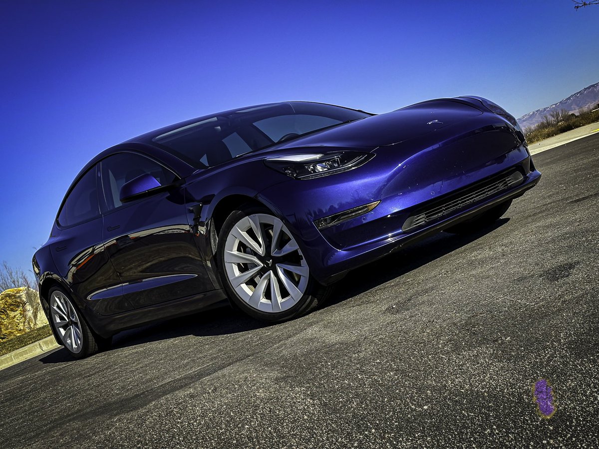 BoundlessDigi's tweet image. Well, when your engine decides to go, it’s time to go without an engine! I have been driving my @Tesla Model 3 for just almost a week, so still very new to the experience, but I have loved every moment of it! @elonmusk props for turning a gas holdout into an EV owner.