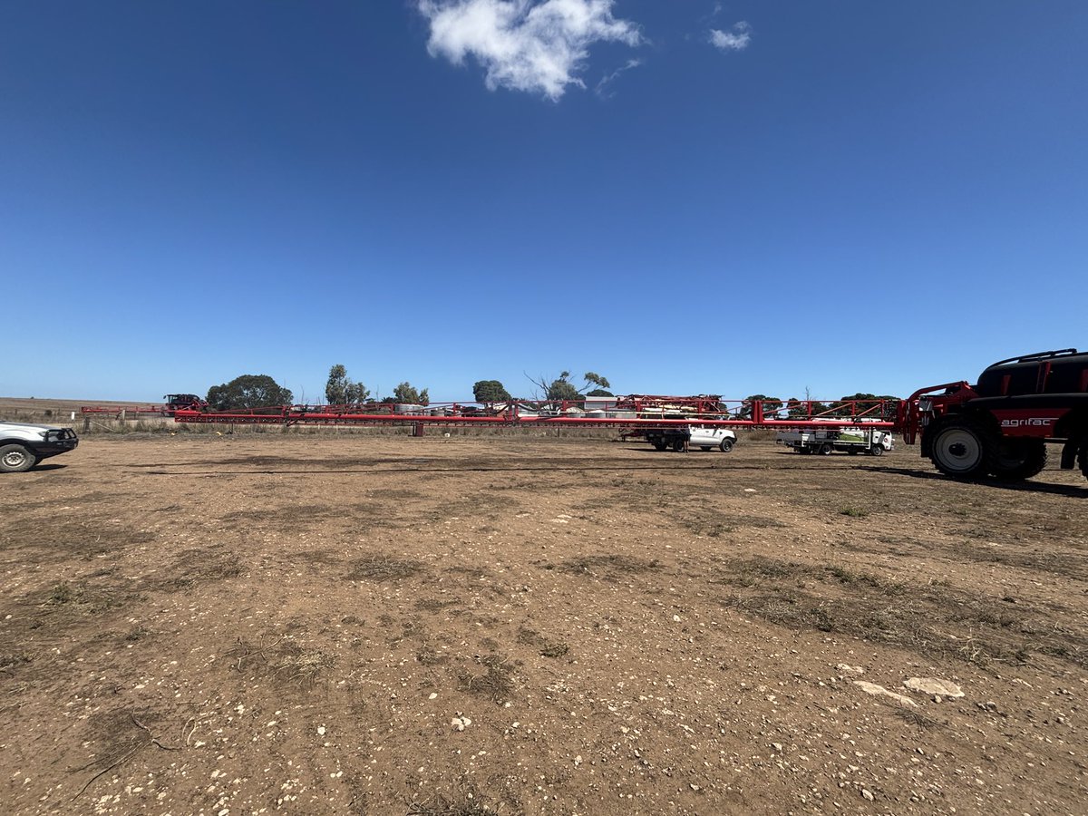 Nice trade machine ready for a new home!!
Interested?? Call 0418181054.