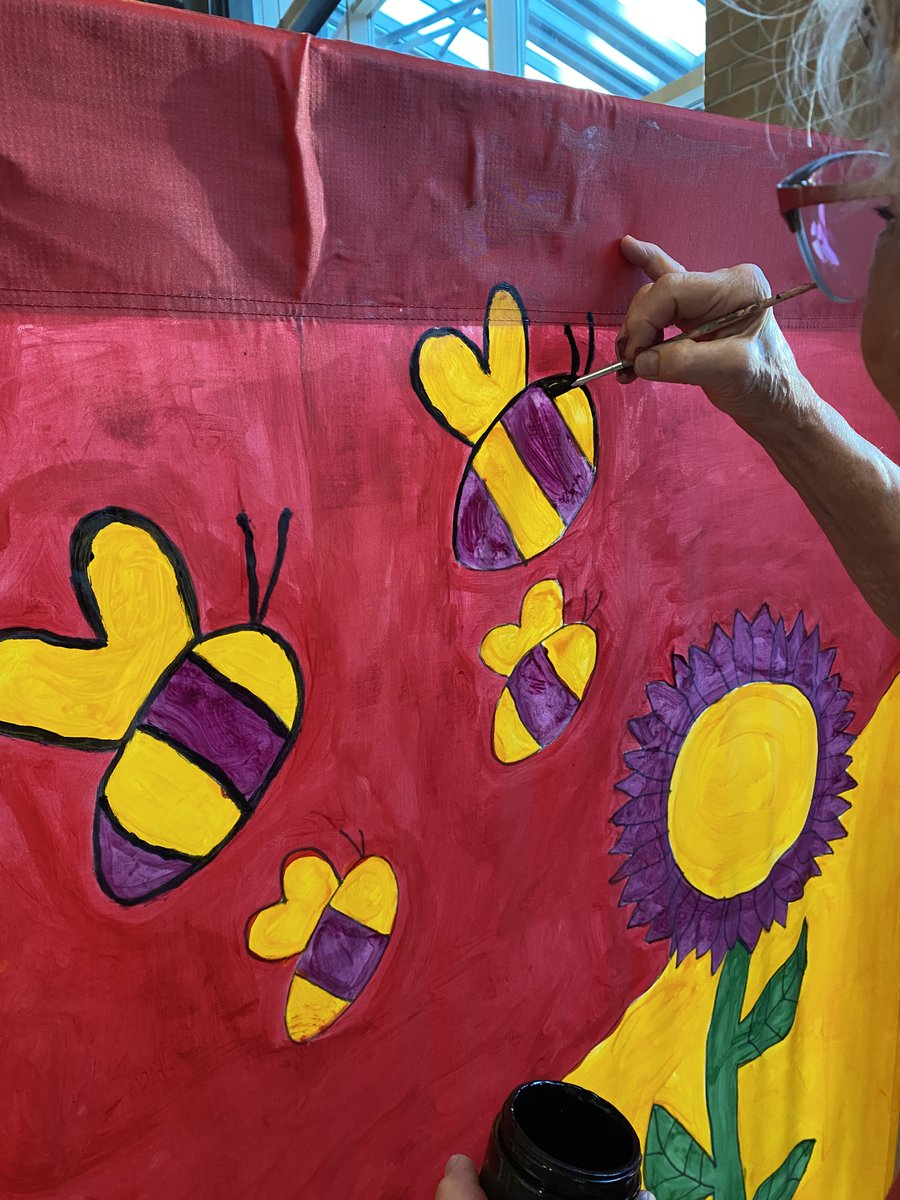 PoMoCulture's tweet photo. It is a wrap for the Port Moody Street Banner Painting Festival. The City would like to thank the artists and volunteers for participating. The banners will be displayed in the Galleria until January 29, then installed along Clarke St. from April until November 2025.
@CityofPoMo https://t.co/zkg3BiiIv5