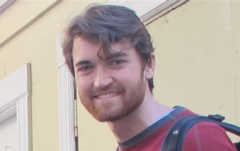 BREAKING: Trump to head to Oval Office tonight where he’ll be “SIGNING PARDONS FOR A LOT OF PEOPLE.”

IT’S TIME TO FREE ROSS 👏