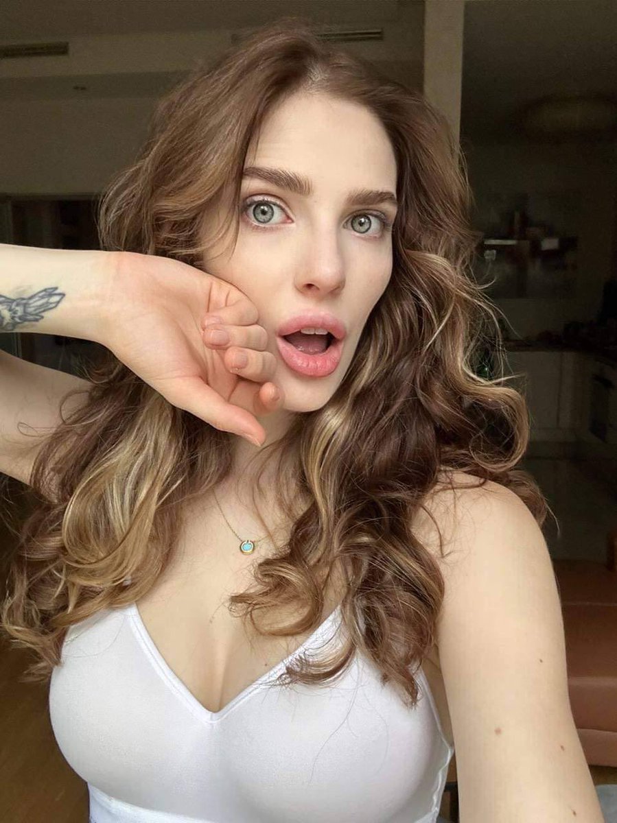 <a href="/SaraUnderwood/">Sara Jean Underwood</a> I did something to this hair sometimes back and I loved it