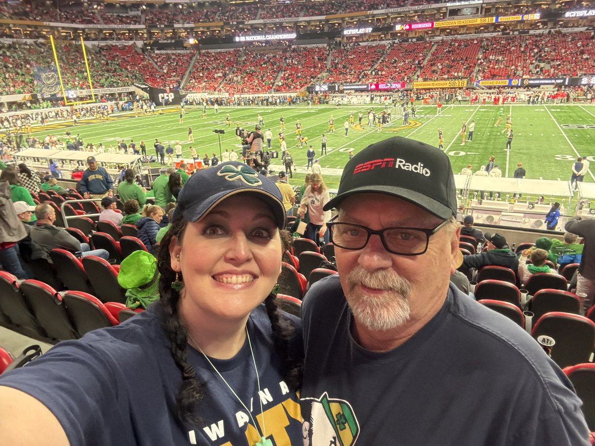 LadyofDeath tweet media