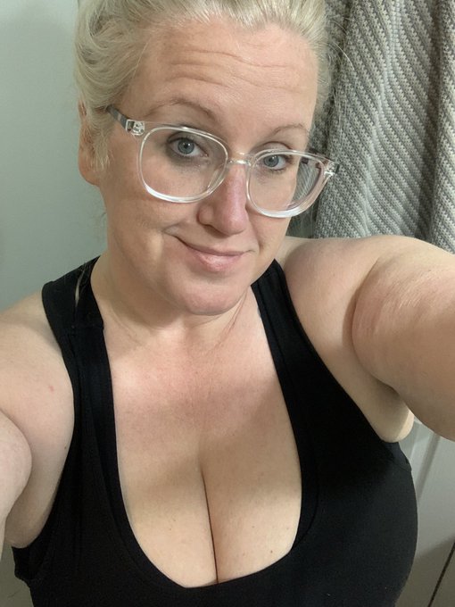 Watch 💯ℂ𝕣𝕒𝕫𝕪𝔸𝔽👑🍑𝔹𝕦𝕥ℂ𝕦𝕥𝕖💯's leaked NSFW photo on TwXstars