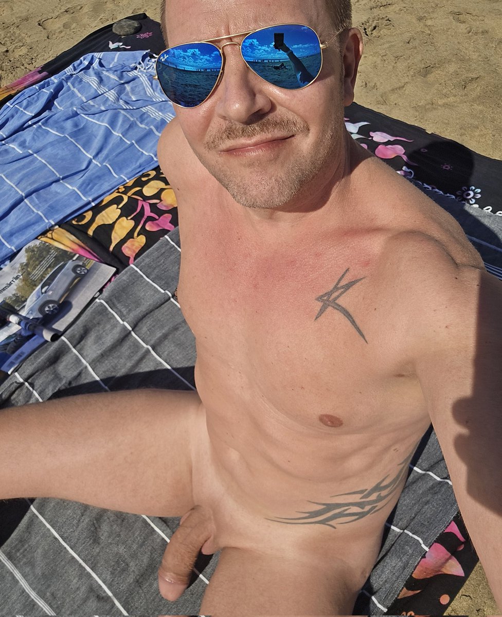 Stondis19cm's tweet photo. Enjoying the sun
#MaspalomasDunes #maspalomas #GranCanaria #dunes #cruising #hung #Finnishguy #Finnishgay #hungfinn #beach #nude #notanlines #naturistlife https://t.co/9HeYL0MVWu