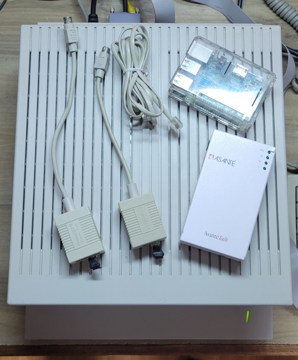 AndrewsTechBrk's tweet photo. The Apple IIGS is upgraded, cleaned, and buttoned up. Next let’s see if I can get it online.
#retrocomputing #apple #iigs #appleiigs https://t.co/eS6lQ7NOb2