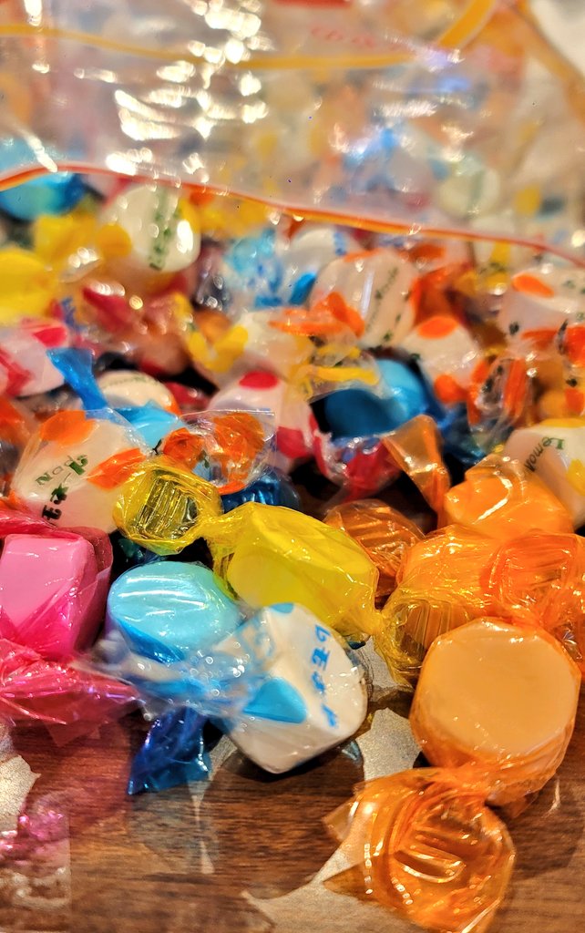 レモネードラムネ スカッとさわやかでおやつに最適😋 果汁がうれしい