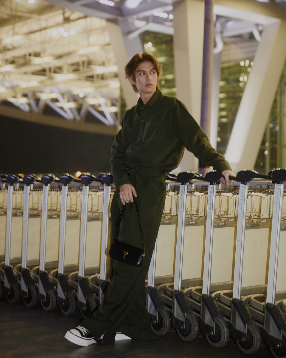 Paris is calling🛫

Bright Vachirawit

#AmiParis
#AMIFW25
#AMIFW25xBRIGHT
#bbrightvc
<a href="/bbrightvc/">bright</a>