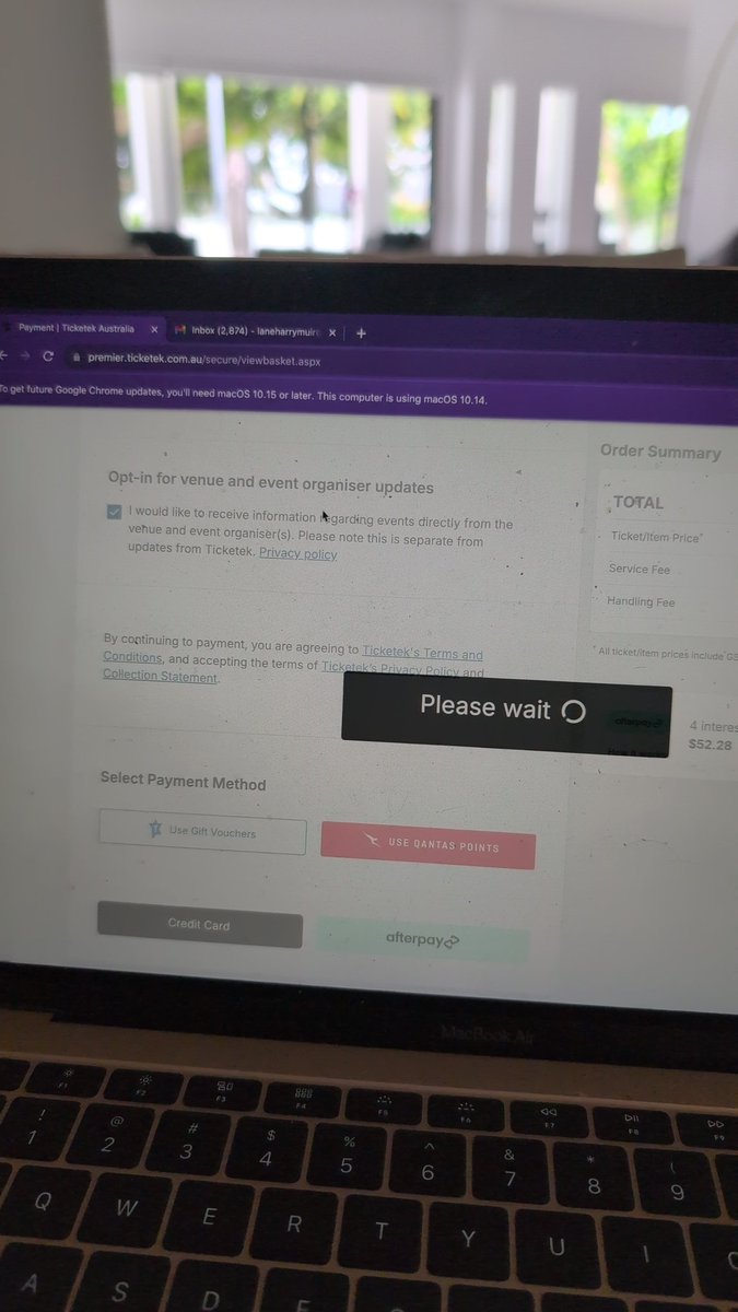 SAINT LANE tweet media