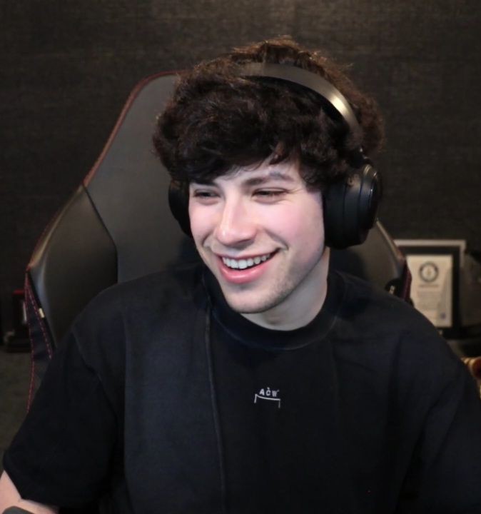 fl0werrb0y_'s tweet photo. https://t.co/9h6vd4OzwM
