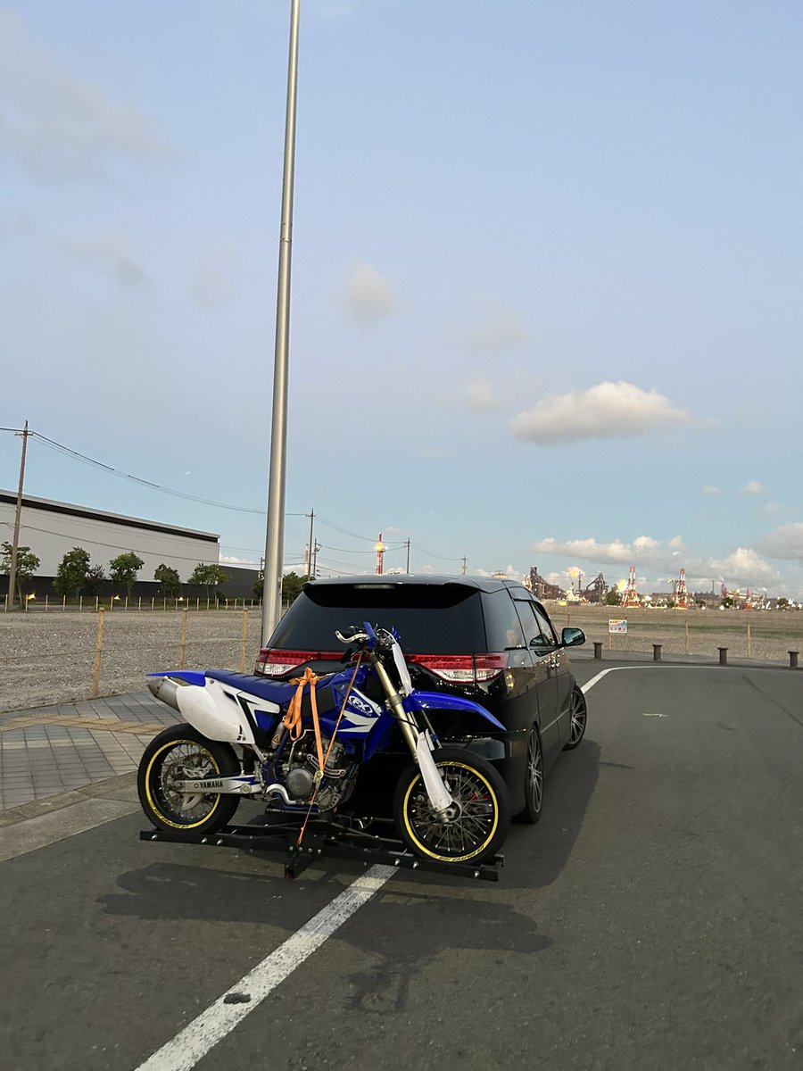 くるとん tweet media
