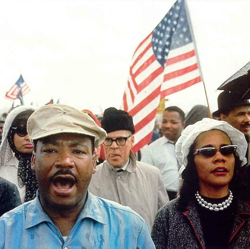 ULGM's tweet image. #MLKInColor 🎨

These vibrant photos of Dr. Martin Luther King Jr. &amp;amp; Coretta Scott King remind us of their enduring strength and resilience.

Today, as we honor Dr. King’s legacy, we #ReclaimMLK by diving deeper into his mission and pushing forward toward a more just world. 👑✊🏾
