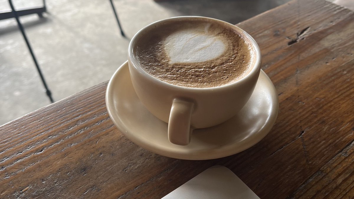 IT_FStyle's tweet photo. おはようございます！
今日の大阪は☀

今日もよろしくお願いします☕

#企業公式が地元の天気を言い合う
#企業公式相互フォロー https://t.co/AseVQDu98o