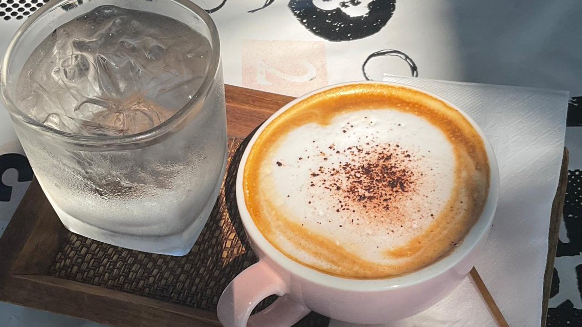 bloomsofmay's tweet image. love ü like a summer 🏝 🌺🍹⌇#archivetwt