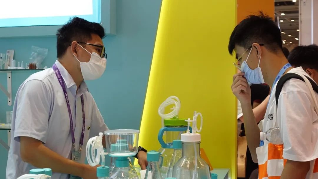 NESTBiotechnol1's tweet image. 🎉The BIOCHINA 2025 (10th Edition) YiMao Biotech Industry Expo will be held from March 13 to 15, 2025, at the Suzhou International Expo Center! 
🧬Main Exhibits: Pen injector, COP prefilled syringe, GelNest™ matrix, FBS, general accessories...
 #Exhibition  #LabConsumables