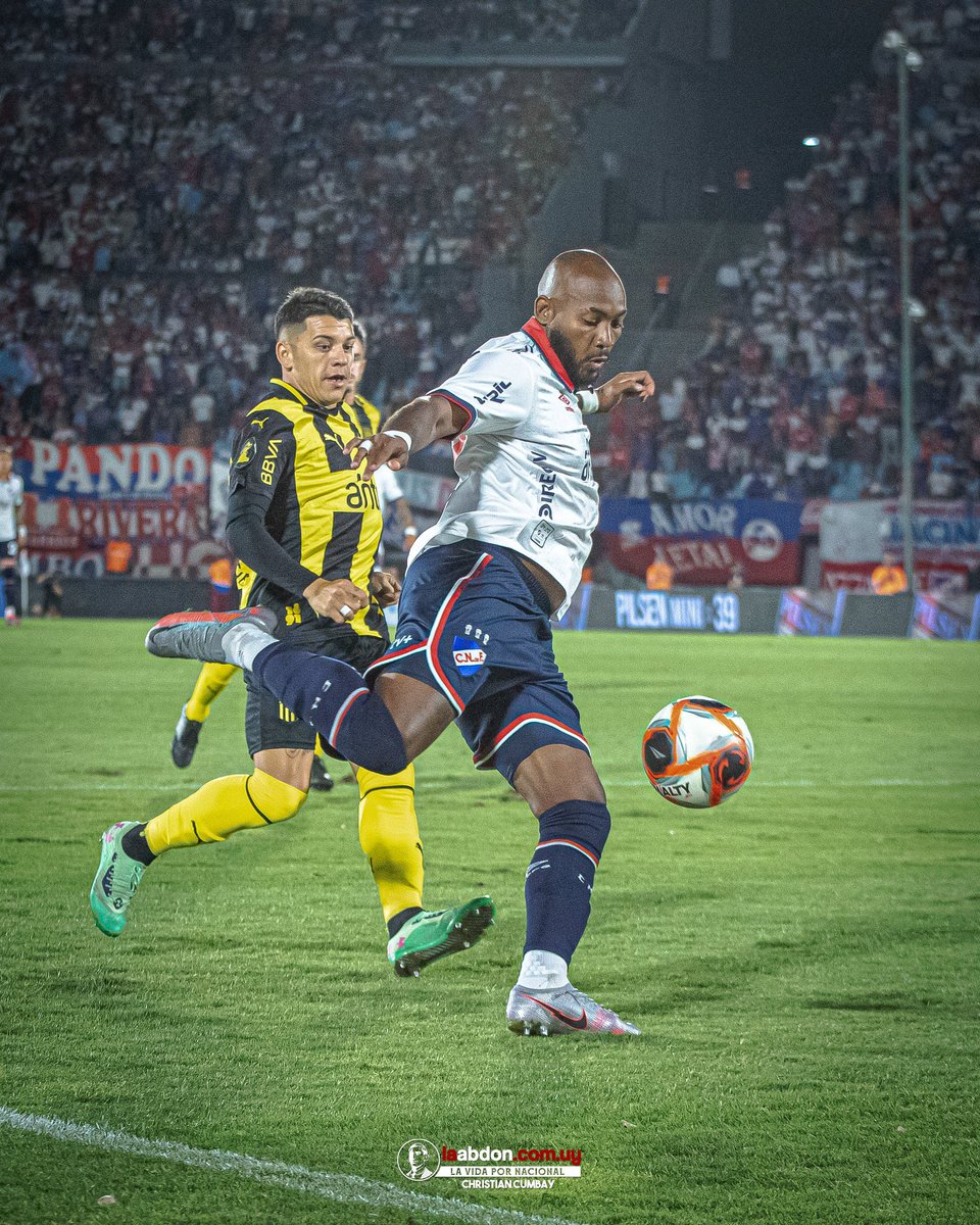 Eran favoritos, venían de ser campeones uruguayos, gastaron millones en jugadores, pero LA HISTORIA no se compra, y esta camiseta SIEMPRE les va a dar miedo.

PAPÁ X SIEMPRE 👨🏻‍🍼
