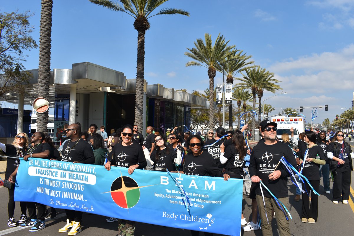 radychildrens's tweet photo. #TeamRady proudly participated in San Diego's 43rd Annual Dr. Martin Luther King Jr. Parade, led by our incredible BEAM team resource group! 🤩👏 This event celebrates the life and legacy of Dr. King, honoring his unwavering dedication to civil rights, community and equity. 💙 https://t.co/mWFlK5nuTZ