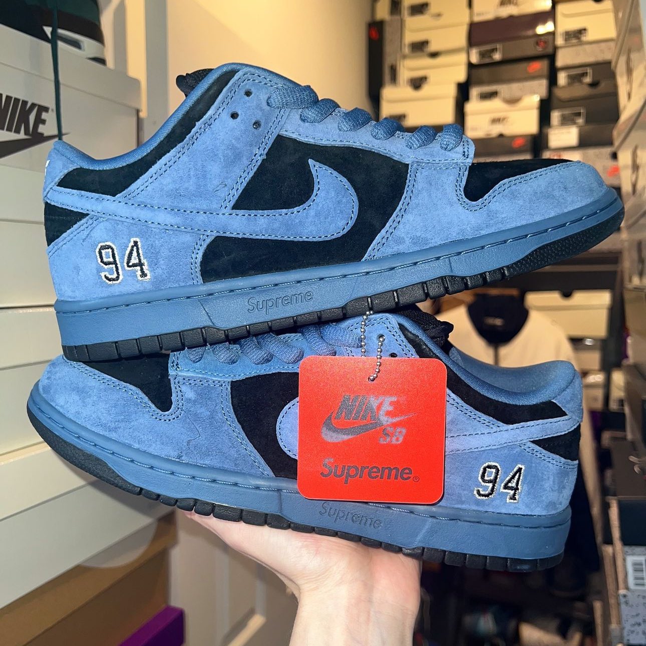 Supreme ファッション Supreme × Nike SB Dunk Low 