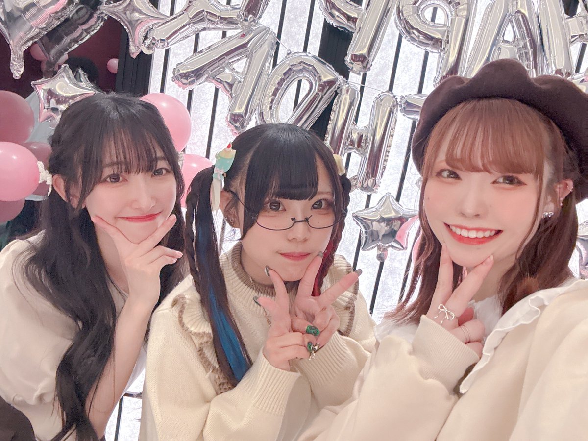 a_shiba3o's tweet image. さわ誕2025 in中国！かずさわオフ会！
ありがとうございました！！(ᐡ ᵕ ̫ ᵕ̩̩ ᐡ)🙌✨

初めての海外でとっても緊張していましたが、
日本から一緒に行ってくれた猛者たちも
いてくれて安心して踊りきれました！♡ˎˊ˗

また中国でステージに立てるように、
がんばるぞ~~っ！また中国で会おうね！