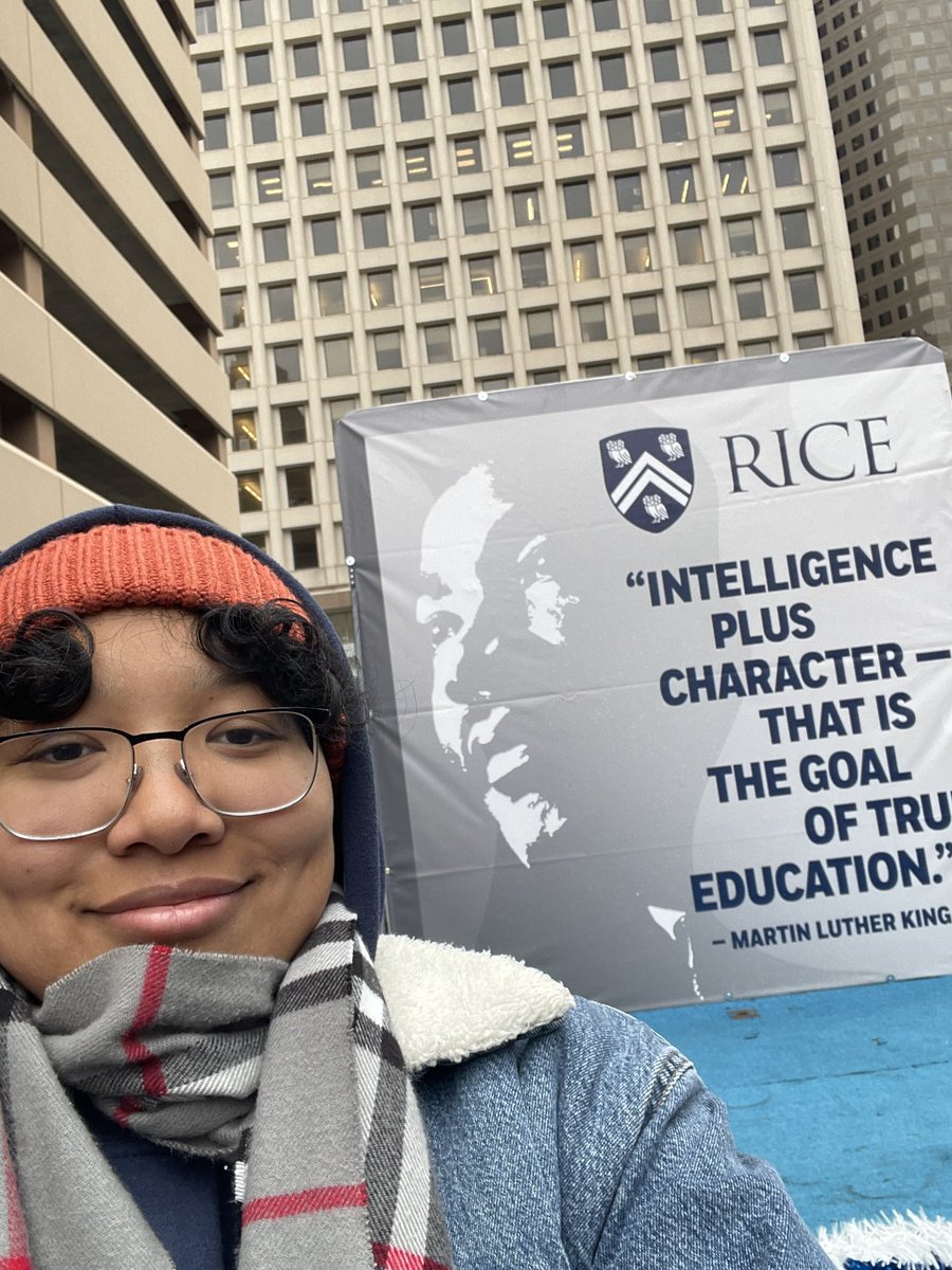 geekettebits's tweet image. There’s a lot to process today but Jaden continues to bring joy and hope in this world! She represented @RiceUniversity on Houston’s MLK Jr. float. 🦉Intelligence incl. the importance of really understanding. (24:49) youtube.com/live/eNpPTP1id…