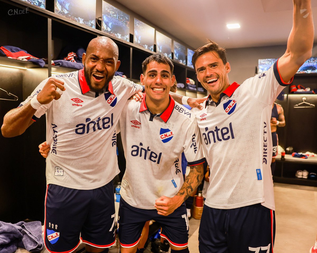 NACIONAL NACIONAL 🔵⚪️🔴

Sigan viendo 😎