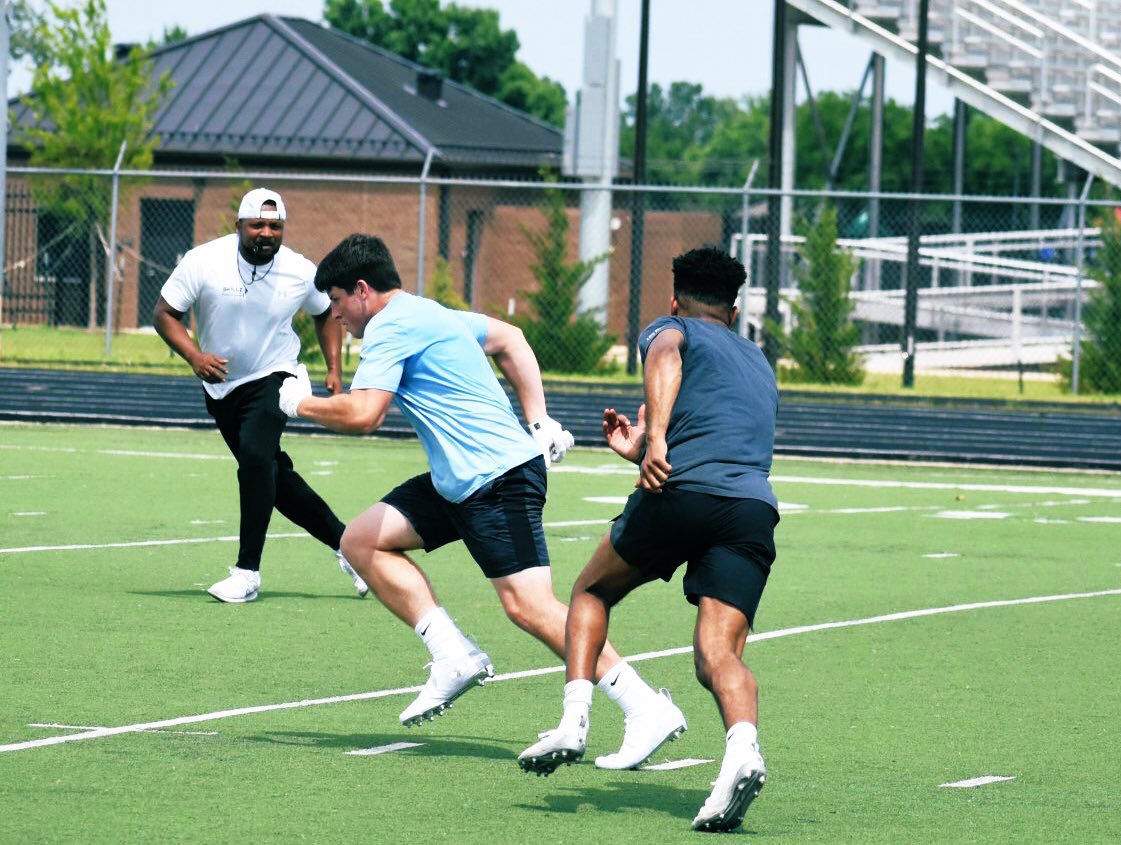 Whats Good Playmakers!!!??

Come join me Feb 8/9 for a WR Master Class powered by <a href="/QBimpact/">QB Impact</a> along with <a href="/SkillzEvolutio2/">SKILLZ EVOLUTION</a> <a href="/RecruitOK/">The ROK Podcast | Coach Love</a> 

DM me for more details! 🙌🏽
Indoor Facility - Limited Spots Available