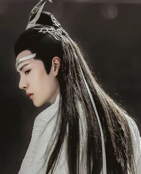 Yibo_baobeii's tweet photo. "the perfect casting doesn't exist" wrong. Wang Yibo as Lan Wangji exists. https://t.co/4veCje2iBu