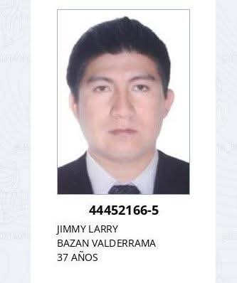 Según Santivañez, autor intelectual de atentado en Fiscalía de La Libertad sería Jimmy Bazán Valderrama, alias Chato Jimmy o Pequeño, cabecilla Los compadres. Está tras las rejas gracias a un equipo de la Diviac, liderada por el coronel Harvey Colchado, pasado a retiro por...