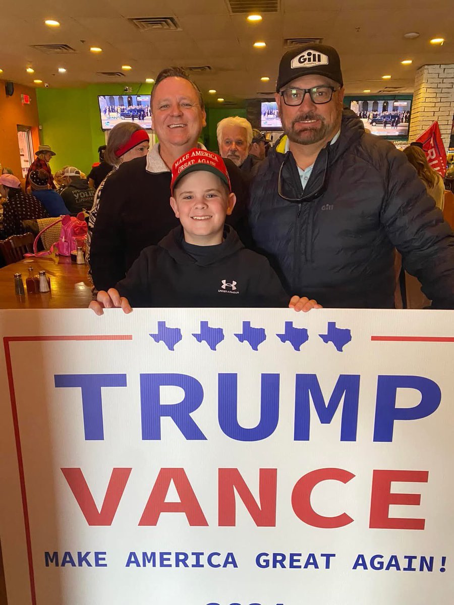 Two words: PRESIDENT TRUMP
What a glorious INAUGURATION DAY celebration!!!! THANK YOU Hood County Republicans for joining us at FUEGO…it was a full house…♥️🤍💙

#PresidentTRUMP #HoodCounty #TXGOP #MAGA <a href="/realDonaldTrump/">Donald J. Trump</a> 🇺🇸