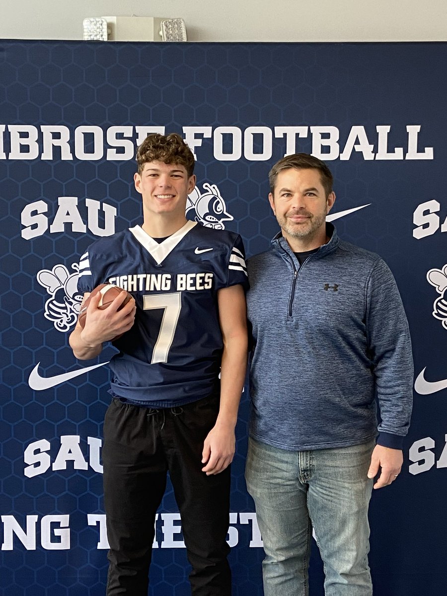 Had a great visit at St Ambrose. <a href="/FillippSAU/">Vince Fillipp</a> <a href="/coachwelnetz/">Zach Welnetz</a> <a href="/FightingBeesFB/">St. Ambrose Football</a>