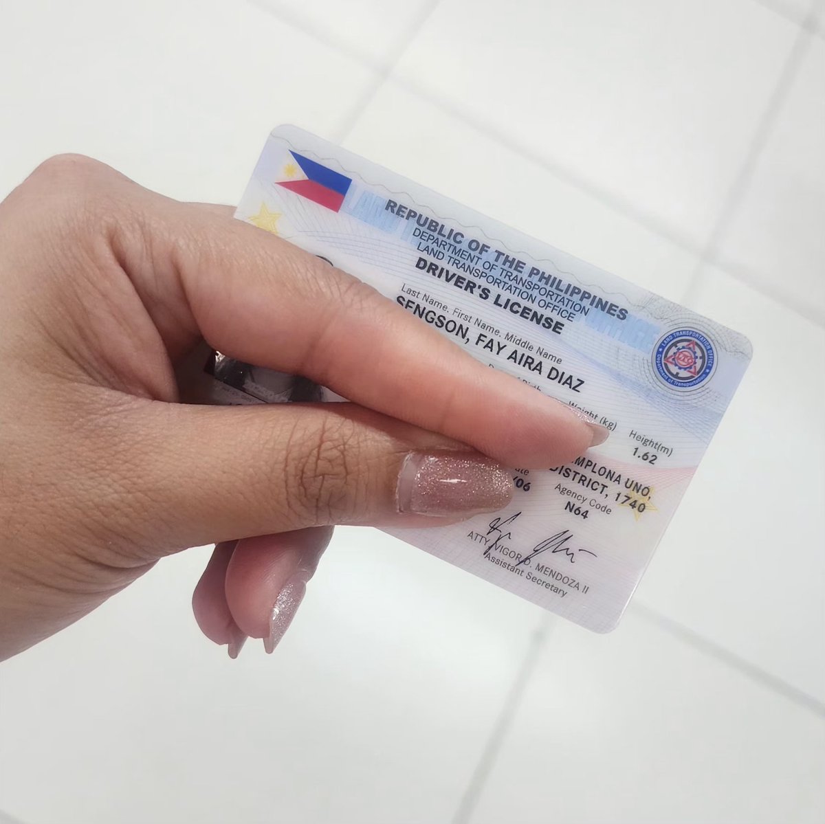 epeiphanyjin's tweet photo. I earned my driver's license today! Finally faced my greatest fear, and I'm very proud to say that I did it on my own, no fixer! 💖 https://t.co/LYAZ0HX1RS