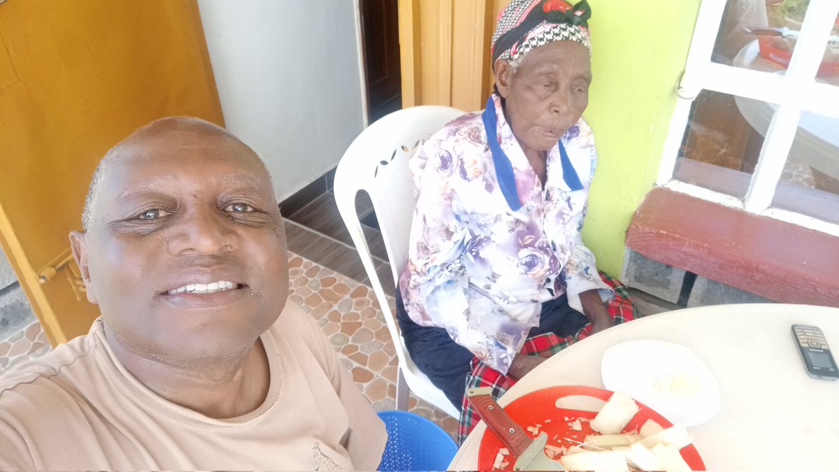 JRwara's tweet photo. Just enjoying sugarcane with my mum as we chart. It's great to have my mom around https://t.co/HXB5l9lxRf