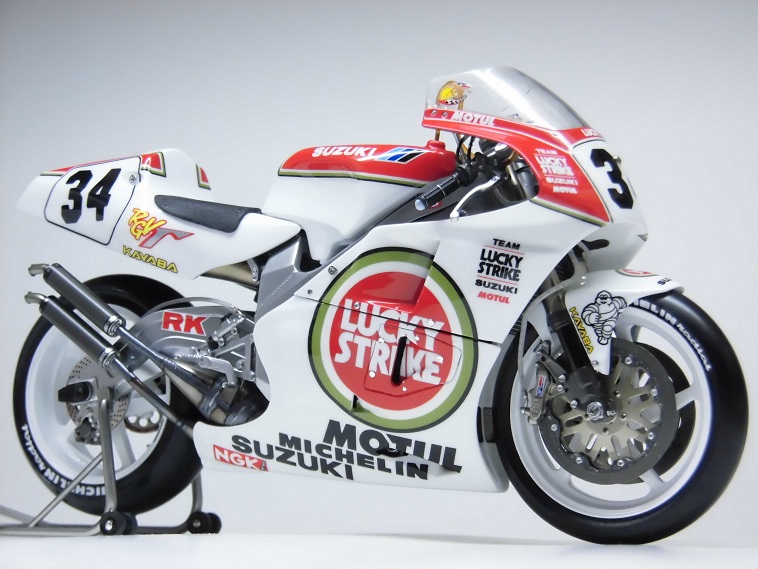 1/12 '93 LUCKY STRIKE SUZUKI RGV-Γ500 (RX79) #34 Kevin Schwantz