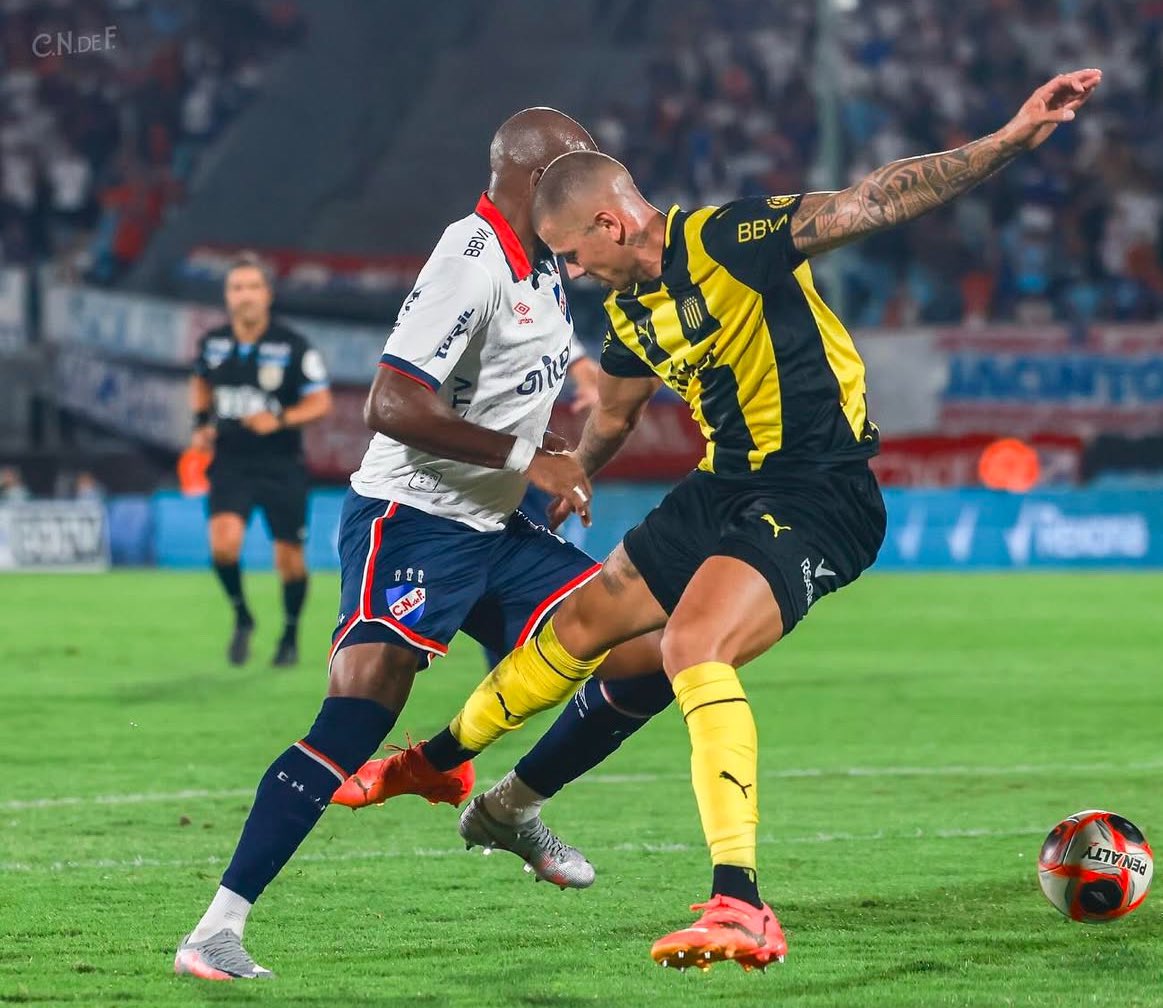 ElOtroValentin's tweet image. Siempre sale en la foto aquel 😂