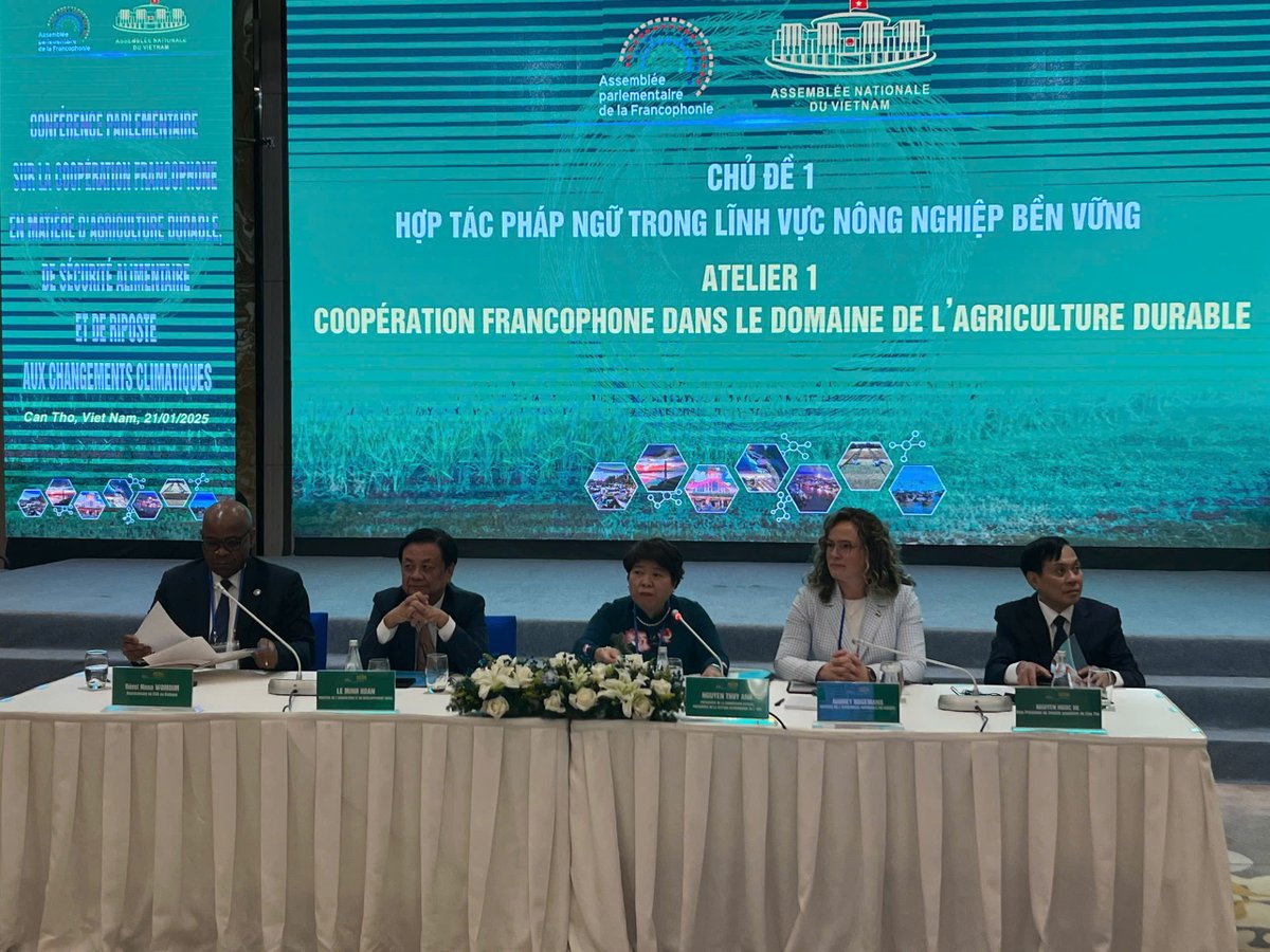 thangleadervn's tweet photo. Conférence Inter-parlementaire de la Francophonie à Cân Tho, Vietnam (21-24/1/2025): Son menu est agriculture, développement durable et dialogue d'économie-politique dedans. Grandes personnalités, experts ... sont venus pour marcher potentialités, agrément d'achat-vente, ....@ https://t.co/xz16Du0Y6C