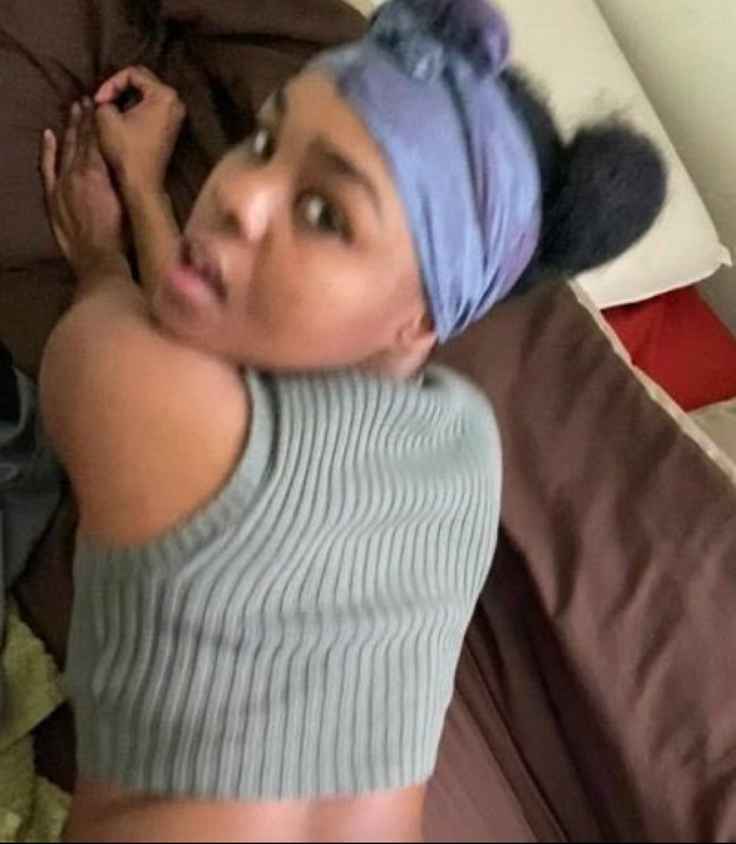 Top W!!d video on X😳😳

A Thread🎥👇