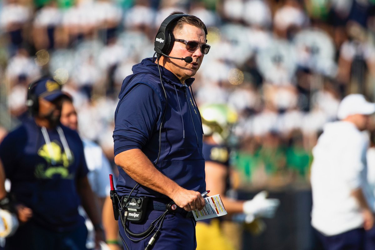 Ian Rapoport (@rapsheet) on Twitter photo Notre Dame defensive coordinator Al Golden has emerged as a top candidate to be the #Bengals new DC, per me and <a href="/MikeGarafolo/">Mike Garafolo</a>.
Coach Zac Taylor has been waiting for the National Championship to end before moving forward. Now that it has, he can speak with Golden & work thru it. Notre Dame defensive coordinator Al Golden has emerged as a top candidate to be the #Bengals new DC, per me and <a href="/MikeGarafolo/">Mike Garafolo</a>.
Coach Zac Taylor has been waiting for the National Championship to end before moving forward. Now that it has, he can speak with Golden & work thru it.