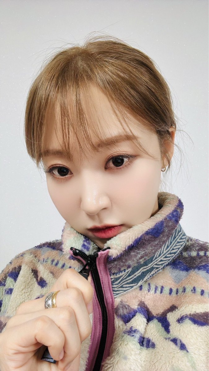 byulble's tweet photo. [250121] 🐹💌 https://t.co/3HOa5081By