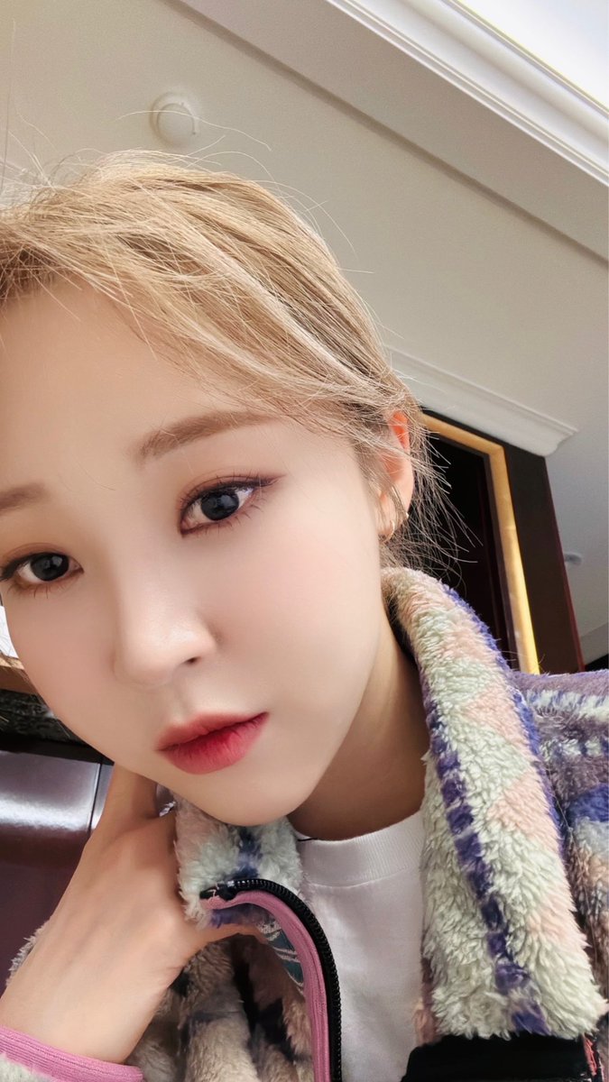 byulble's tweet photo. [250121] 🐹💌 https://t.co/3HOa5081By